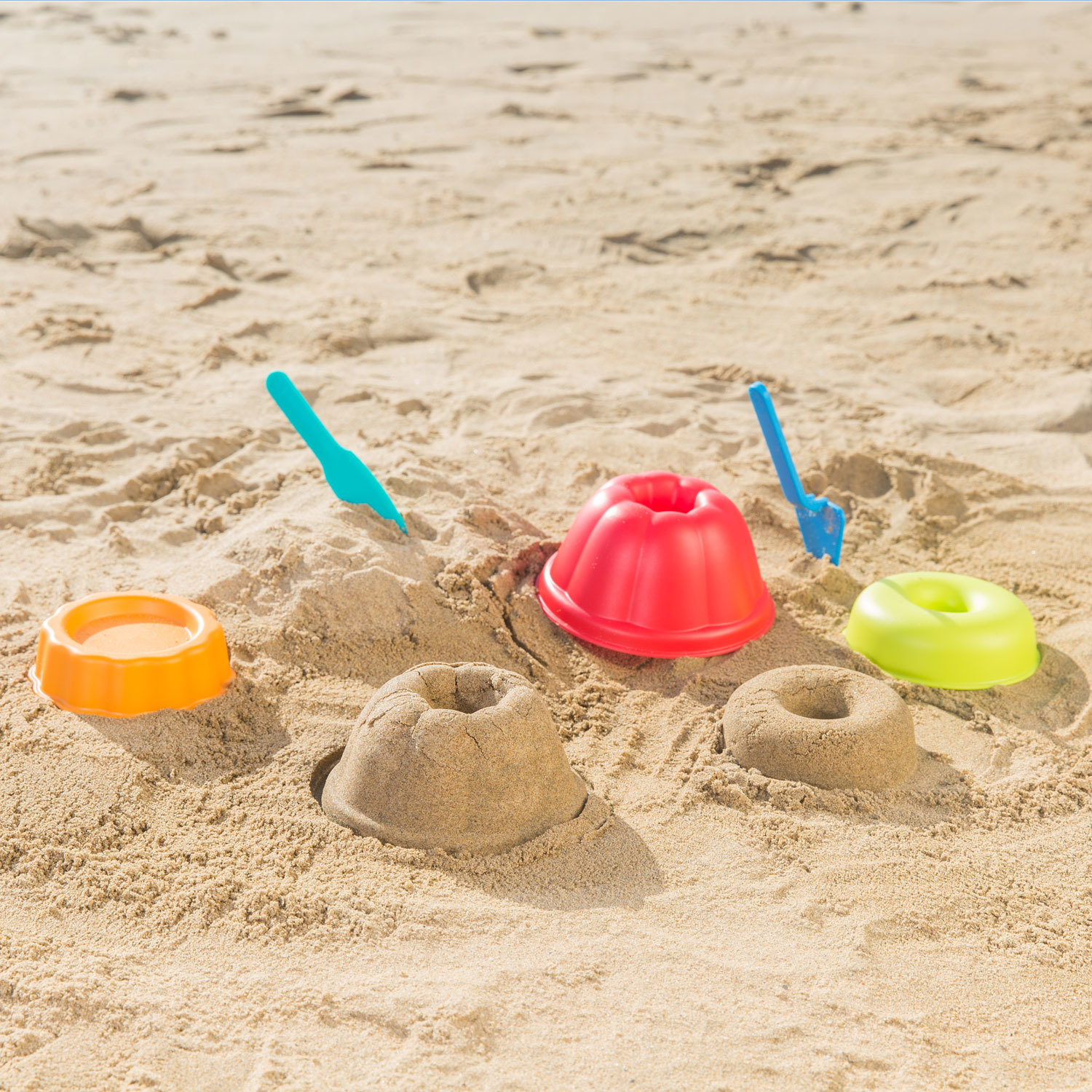 Baker's Trio - Beach Playset image