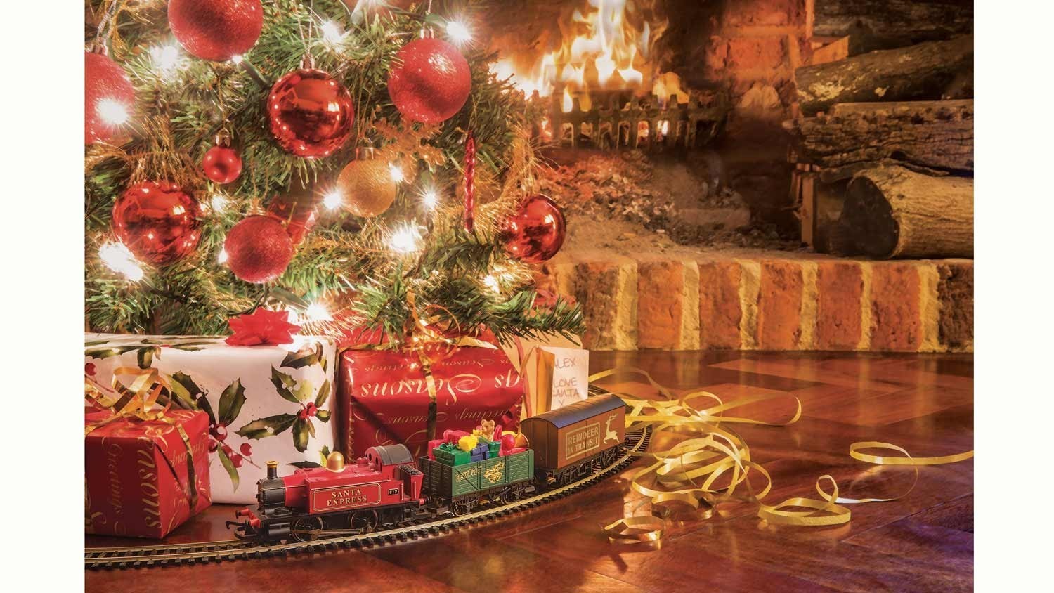 Hornby Santa's Express Christmas Train Set image