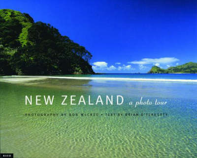 New Zealand: A Photo Tour on Paperback by Bob McCree