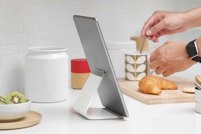 Bluelounge Mika Tablet Stand - White image