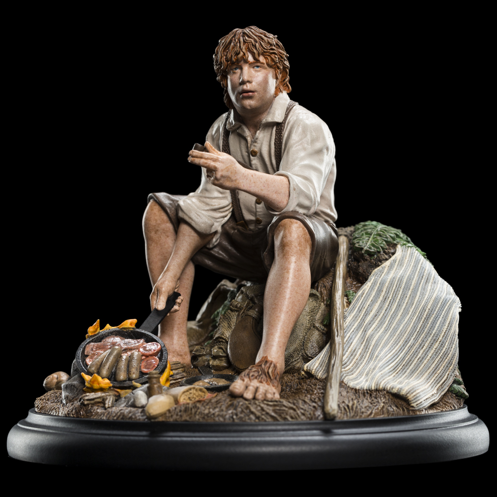 Samwise Gamgee Gandalf Statue image