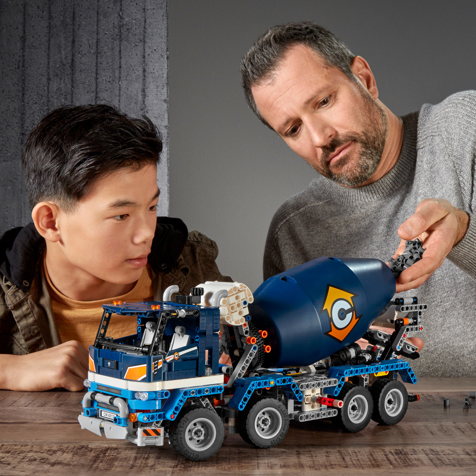 LEGO Technic: Concrete Mixer Truck - (42112) image