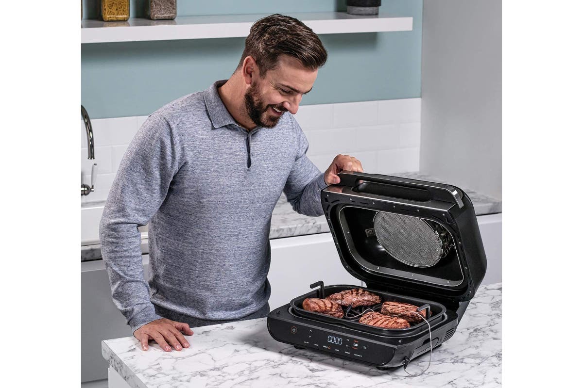 Buy Ninja Foodi Smart XL AG551 Grill & Air Fryer at Mighty Ape NZ