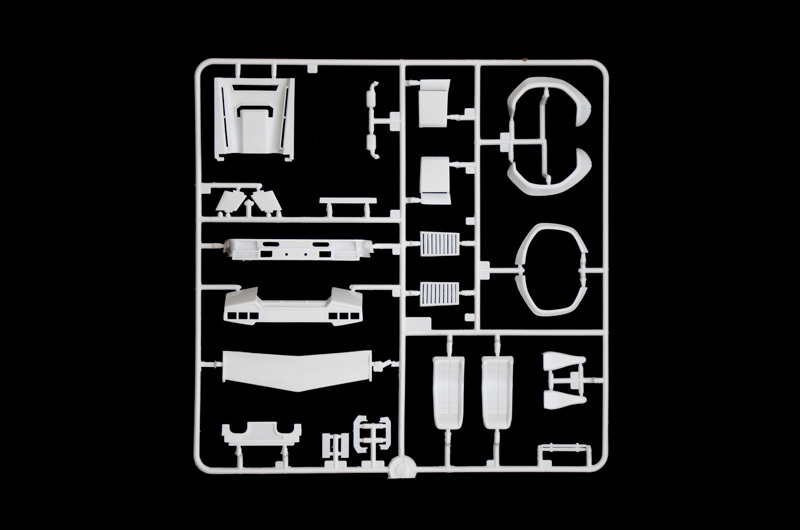 Italeri 1:24 Lamborghini Countach 5000 Model Kit