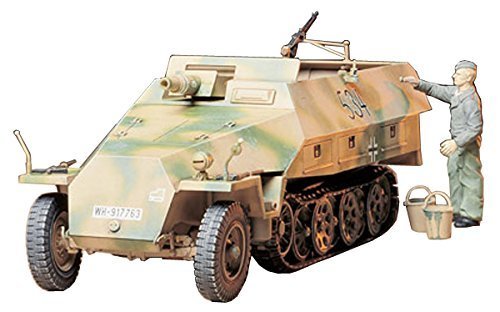 Tamiya 1/35 German Sdkfz 251/9 Kannwgn - Model Kit