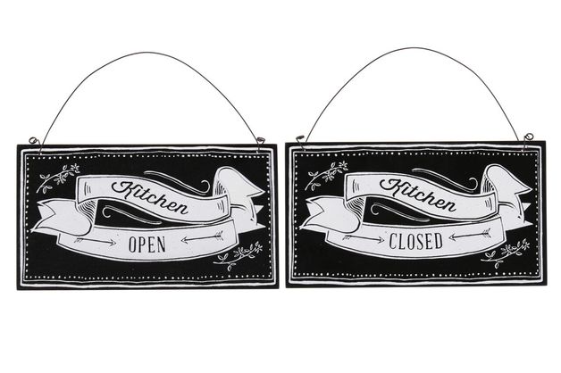 Kitchen Open Closed Sign At Mighty Ape Nz