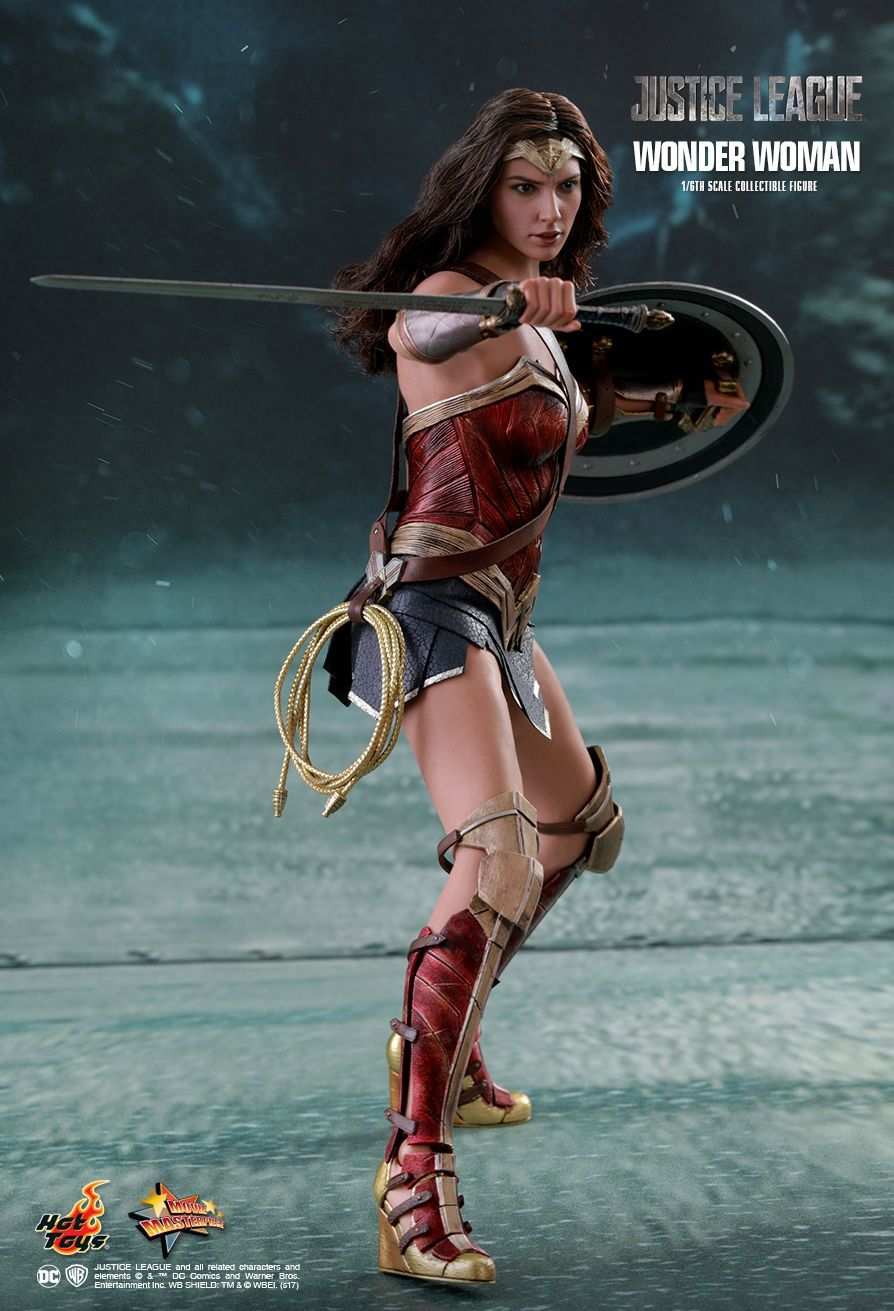 Justice League: Wonder Woman - 12" Figure image