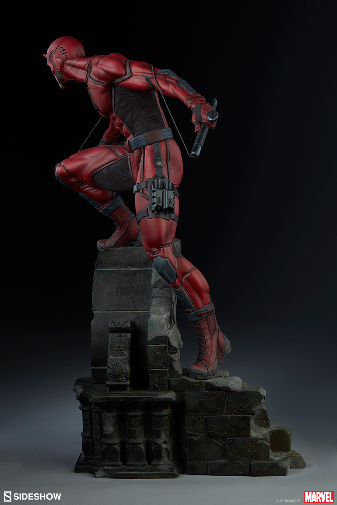 Marvel: Daredevil - 21" Premium Format Figure