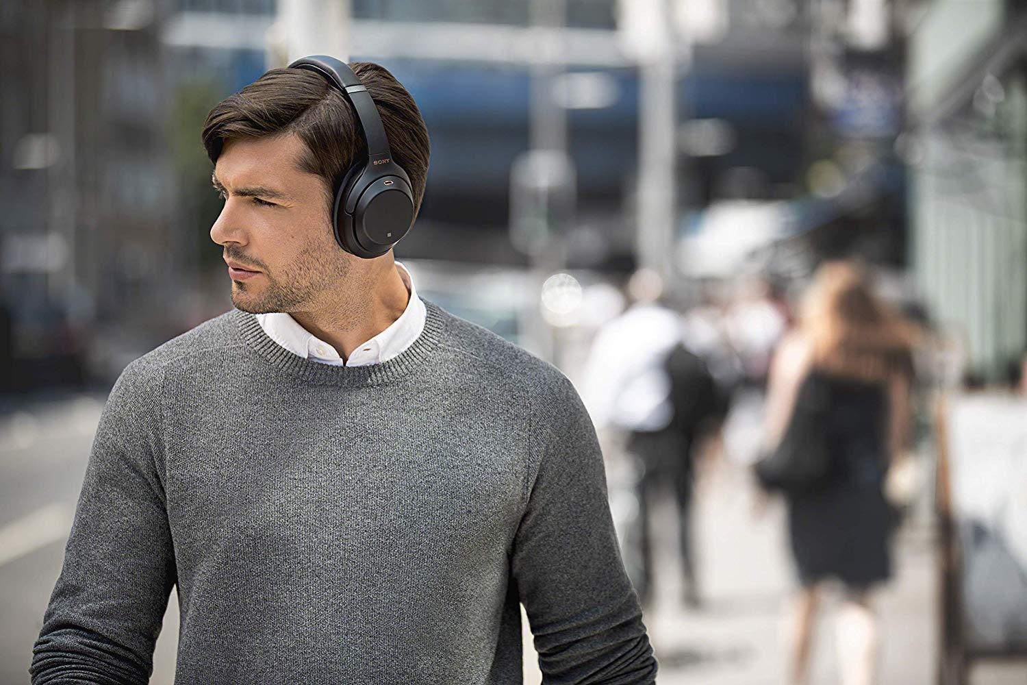 Sony WH-1000XM3 Bluetooth Headphones with Noise Cancelling - Black image