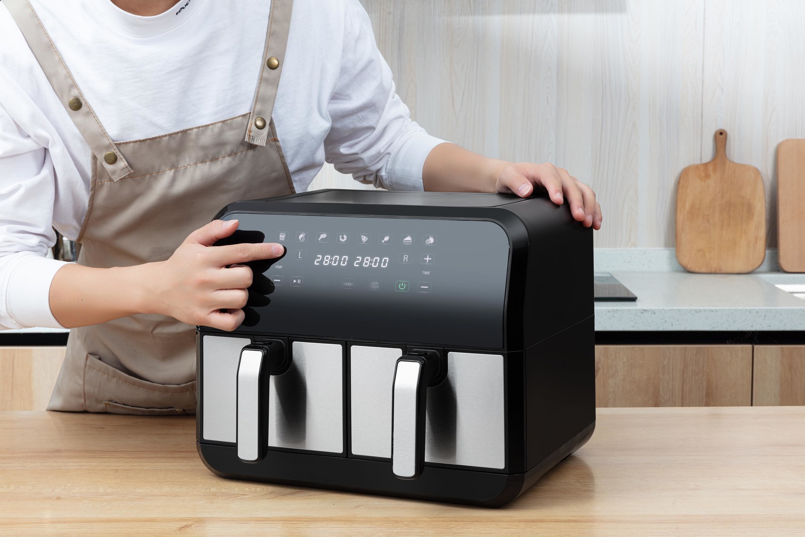 Buy Kogan 8L 1700W Dual Zone Air Fryer Oven at Mighty Ape NZ