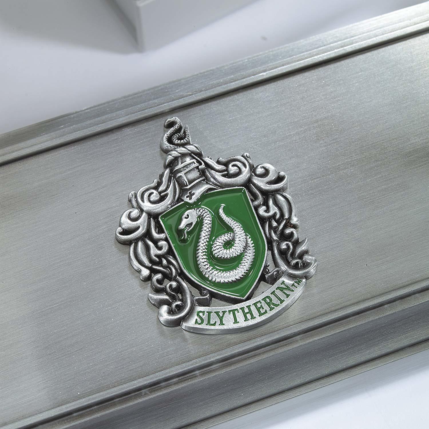 Harry Potter: Premium Wand Stand - Slytherin