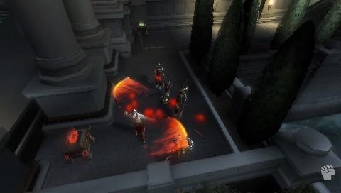 God of War: Chains of Olympus Silver PSP Bundle: Limited Edition for PSP image