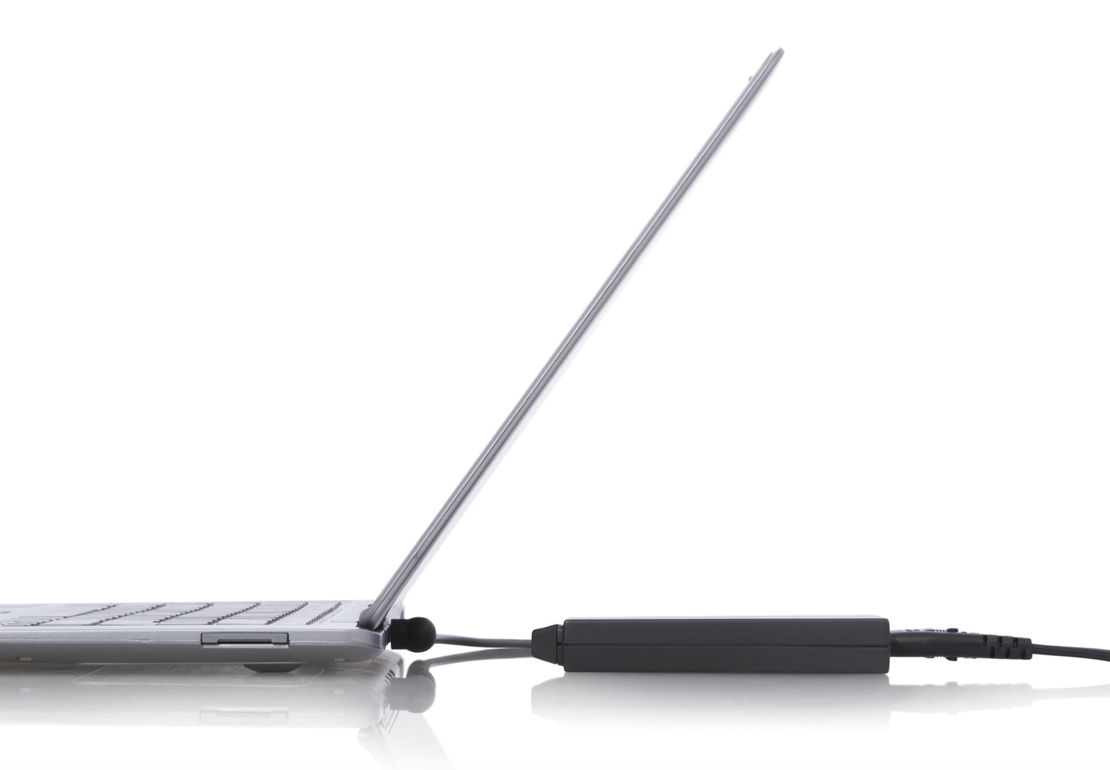 Targus: 65W Slim & Light Laptop Charger image