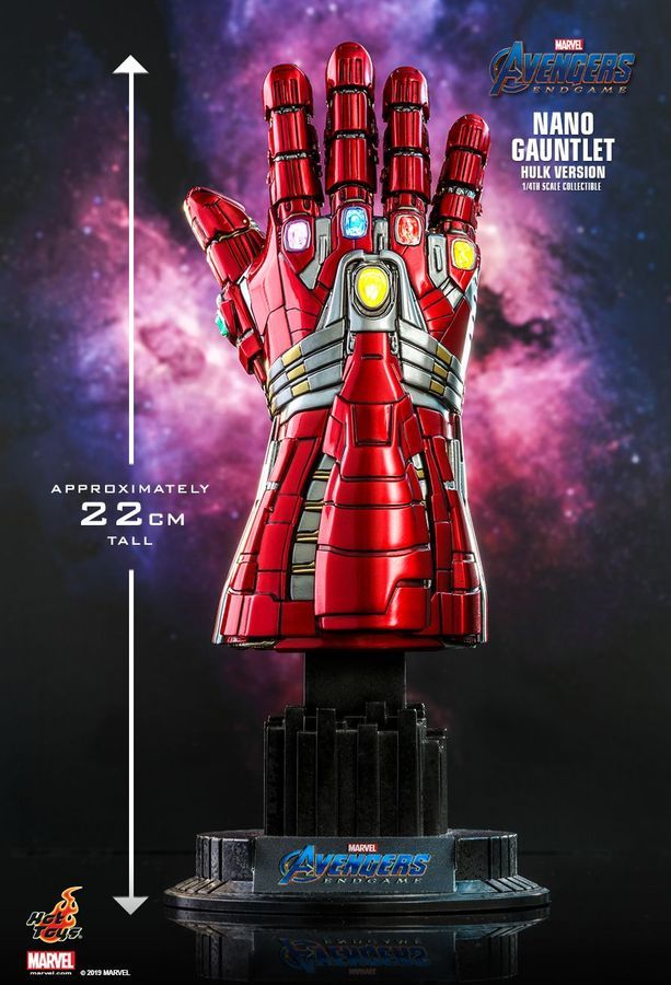 Nano Gauntlet (Hulk Ver.) - 1:4 Scale Replica image