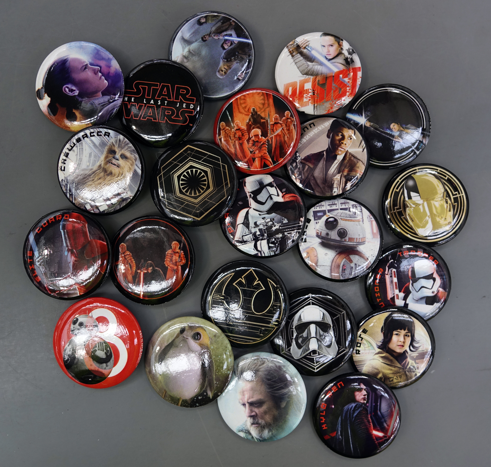 Star Wars: The Last Jedi Pin (Assorted) image