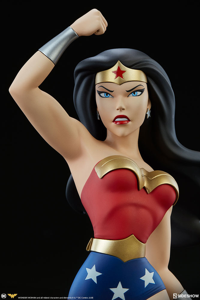 Wonder Woman (Animated) - 20" Premium Format Figure image