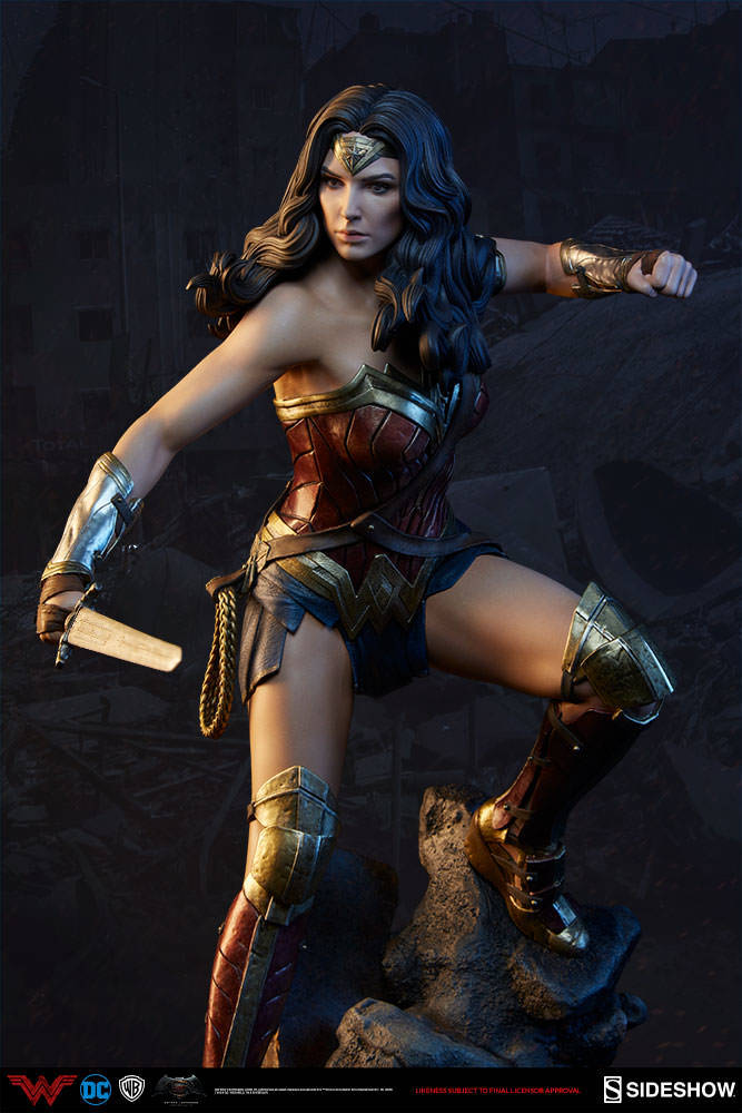 Batman v Superman: Wonder Woman - 20" Premium Format Figure