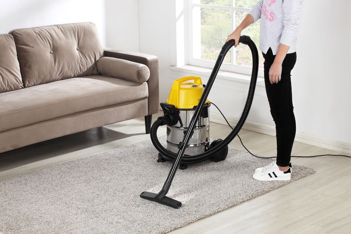 Kogan: 1400W 21L Wet & Dry Vacuum