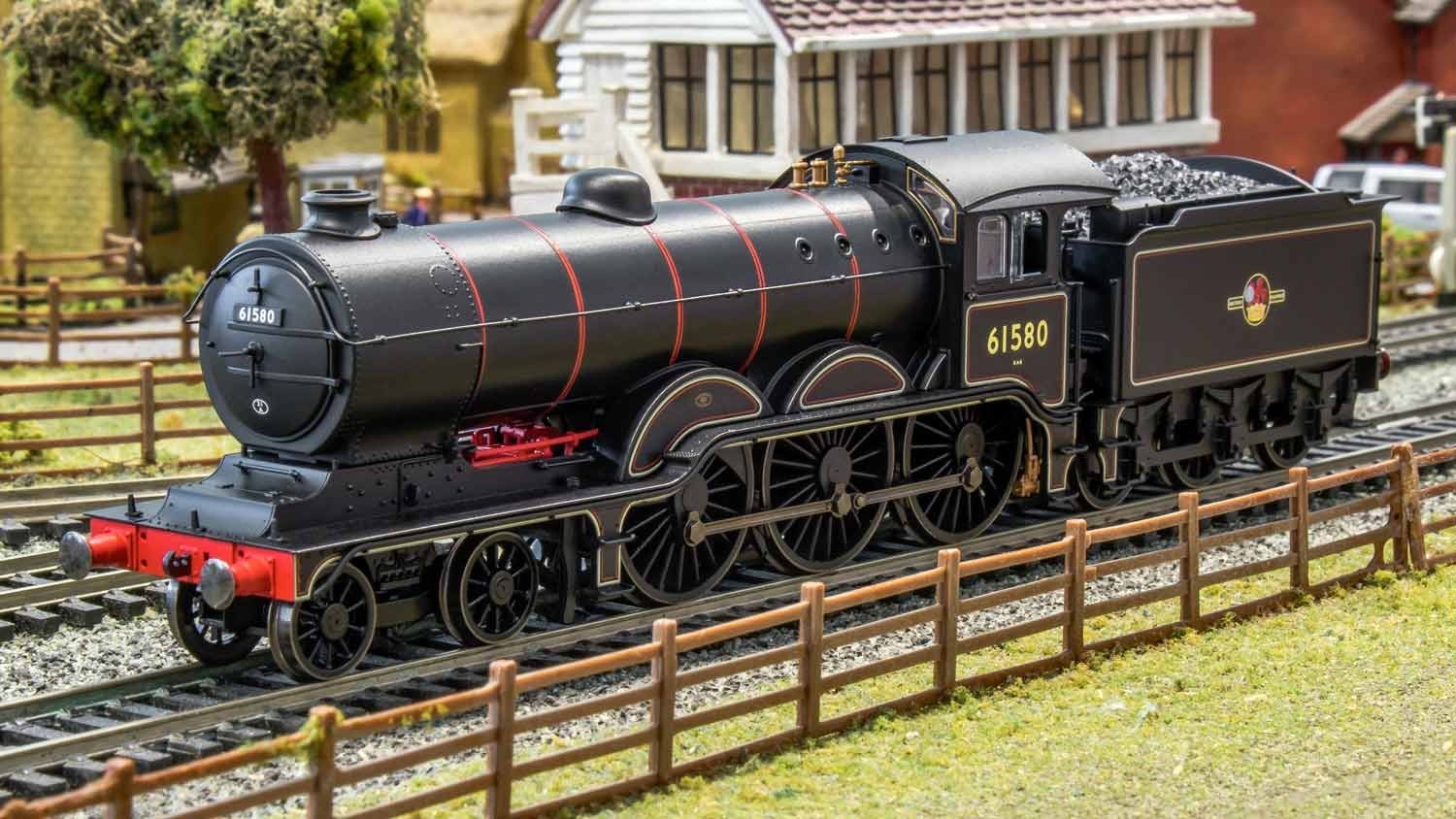 Hornby: BR 4-6-0 Holden B12 Class - BR Late