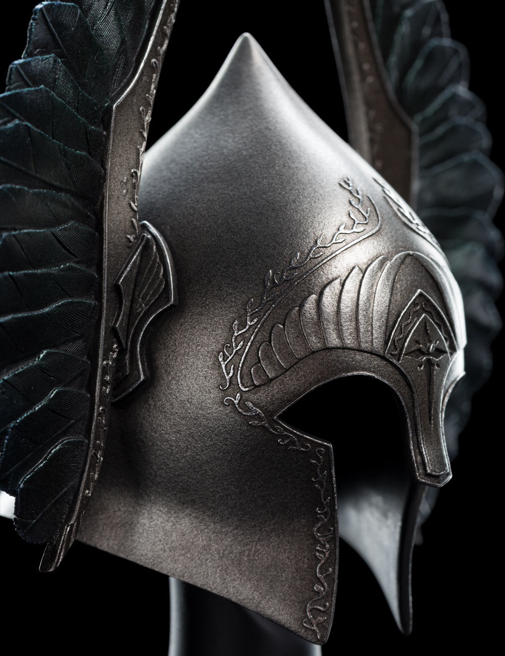 The Lord of the Rings: Gondor King's Guard Helm - by Weta image