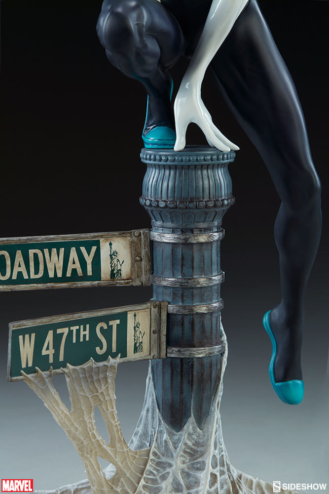 Marvel: Spider-Gwen - 16" Artist Series Statue image