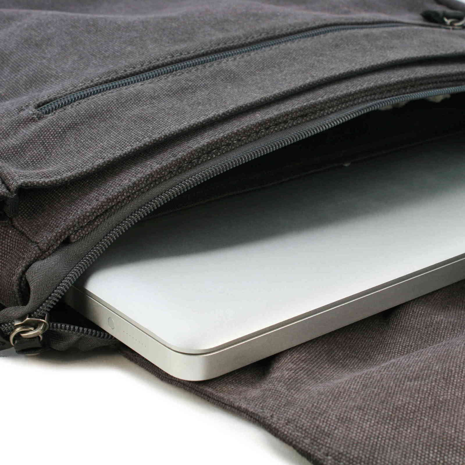 Troop London: Classic Flap Front Messenger Bag - Charcoal