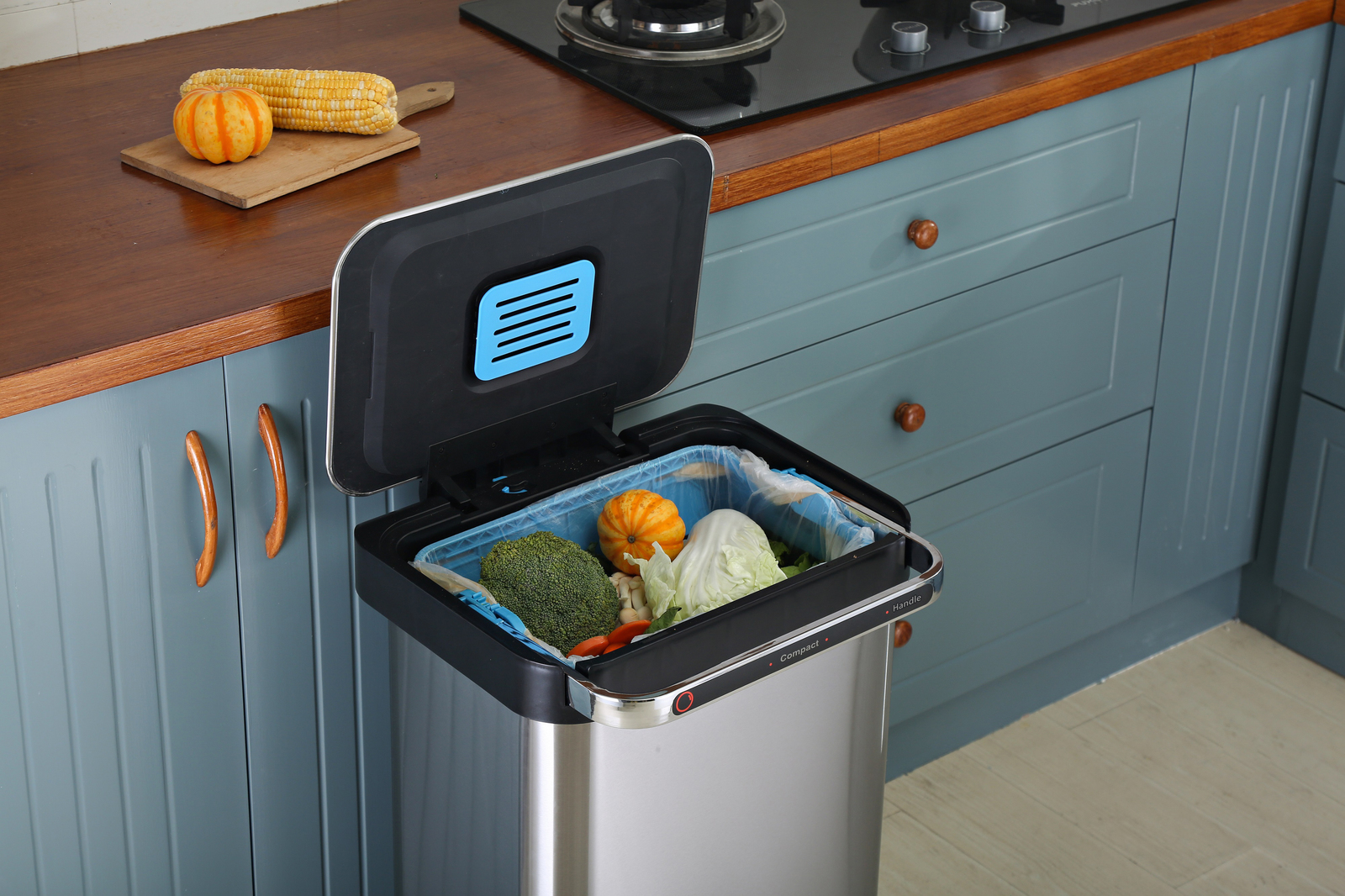 Fraser Country 40L Trash Compactor Rubbish Bin Silver at Mighty