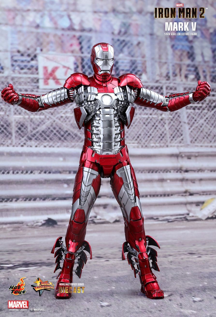 Avengers: Iron Man Mark V - 1:6 Scale Diecast Figure image