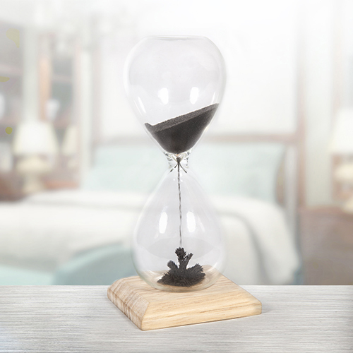 Magnetic hourglass image