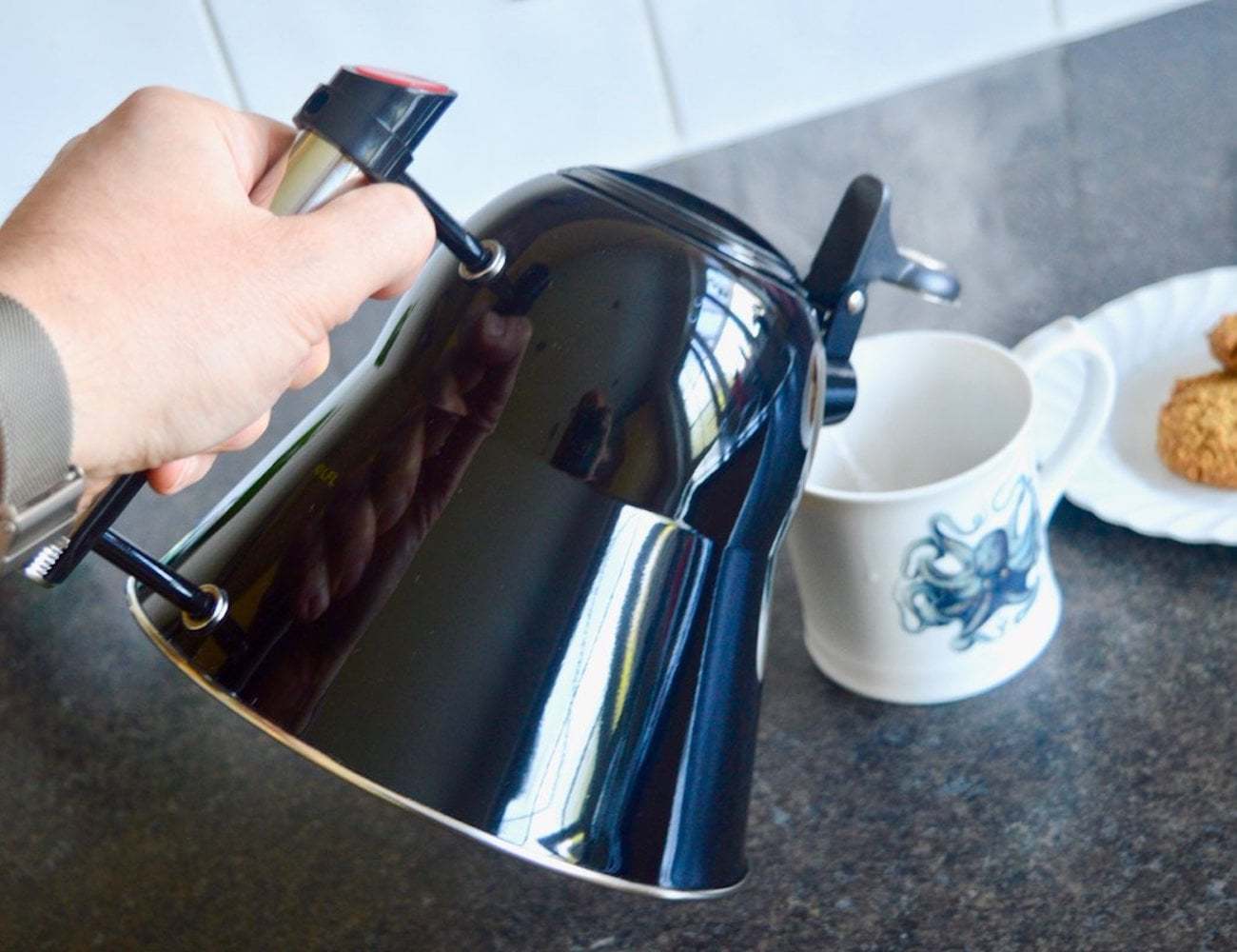 Star Wars Stovetop Kettle Darth Vader