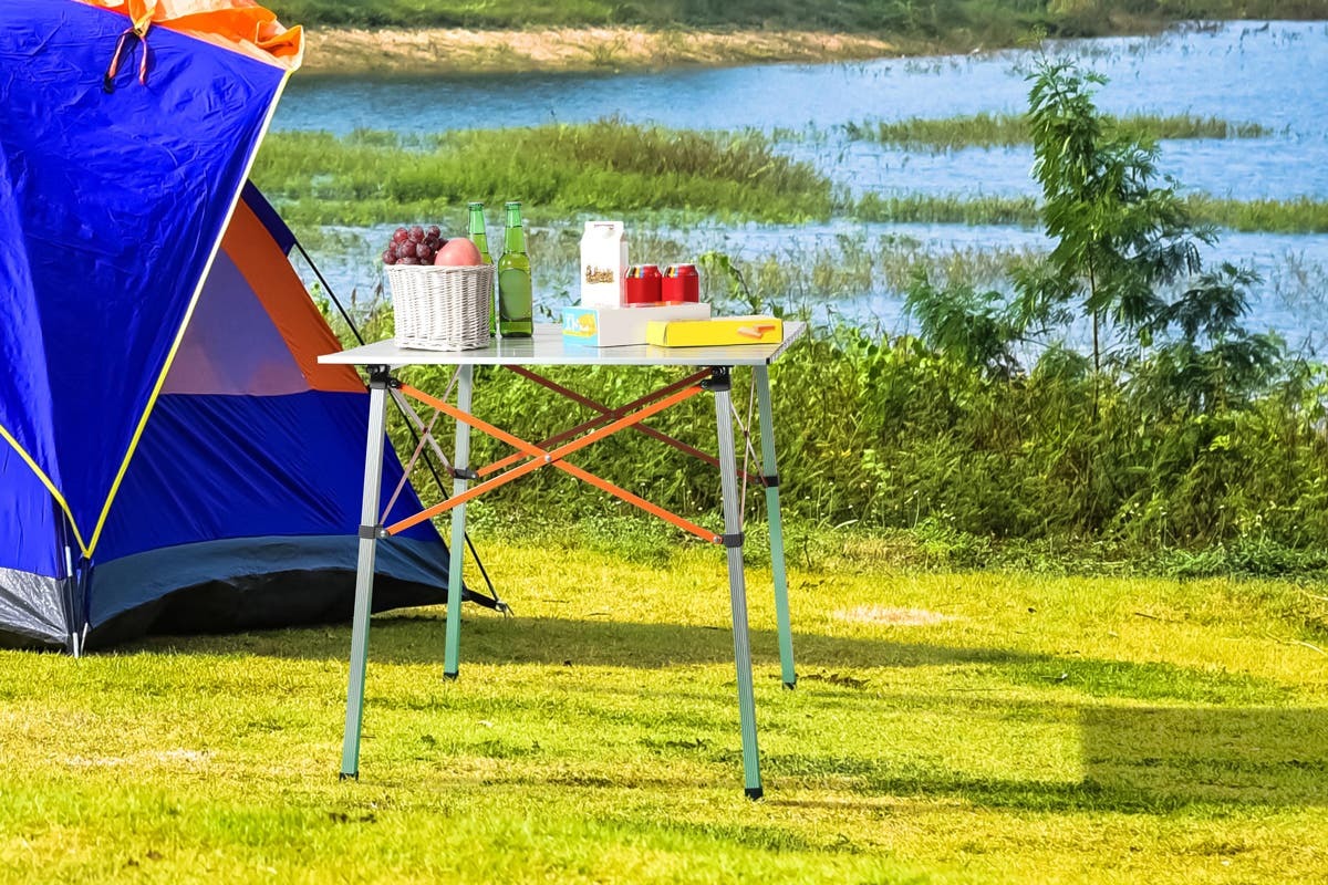 Komodo: Roll Up Portable Table