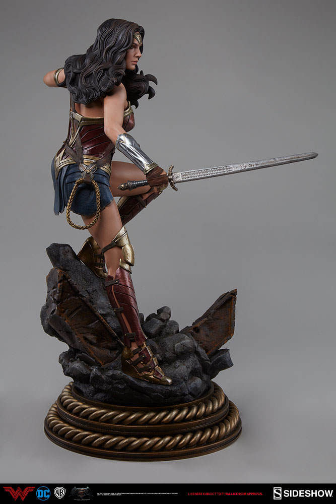 Batman v Superman: Wonder Woman - 20" Premium Format Figure