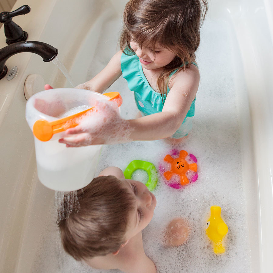 Fat Brain Toys: Pail Pals - Bath Toy Set image