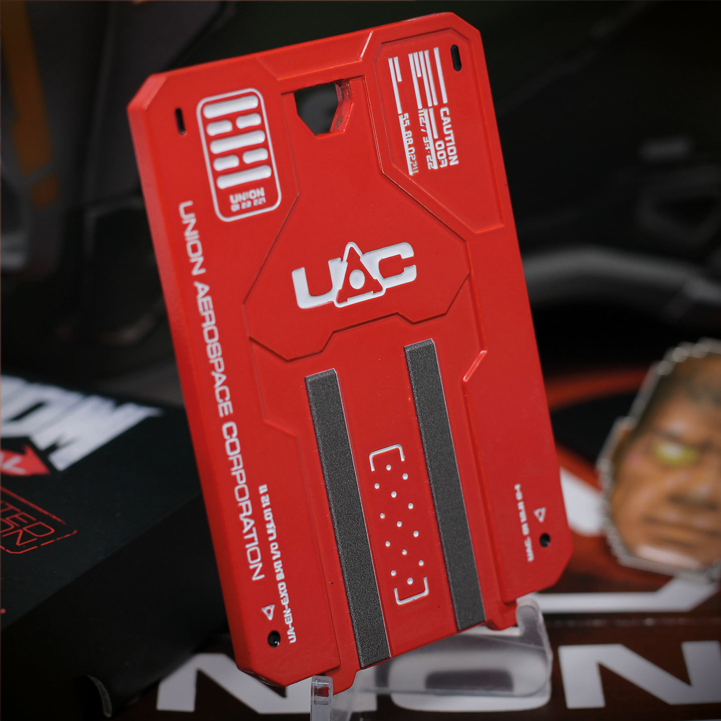 Doom: Red Key Card - Metal Replica image