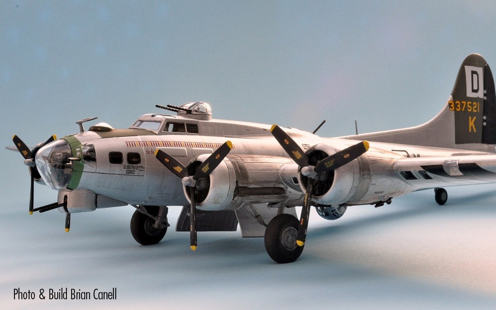 1:72 Boeing B-17G Flying Fortress - Model Kit image