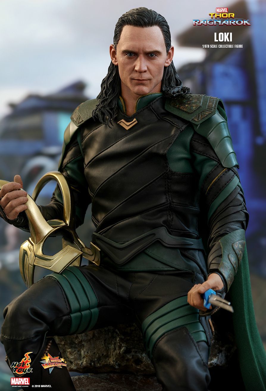 Thor Ragnarok: Loki - 12" Articulated Figure image
