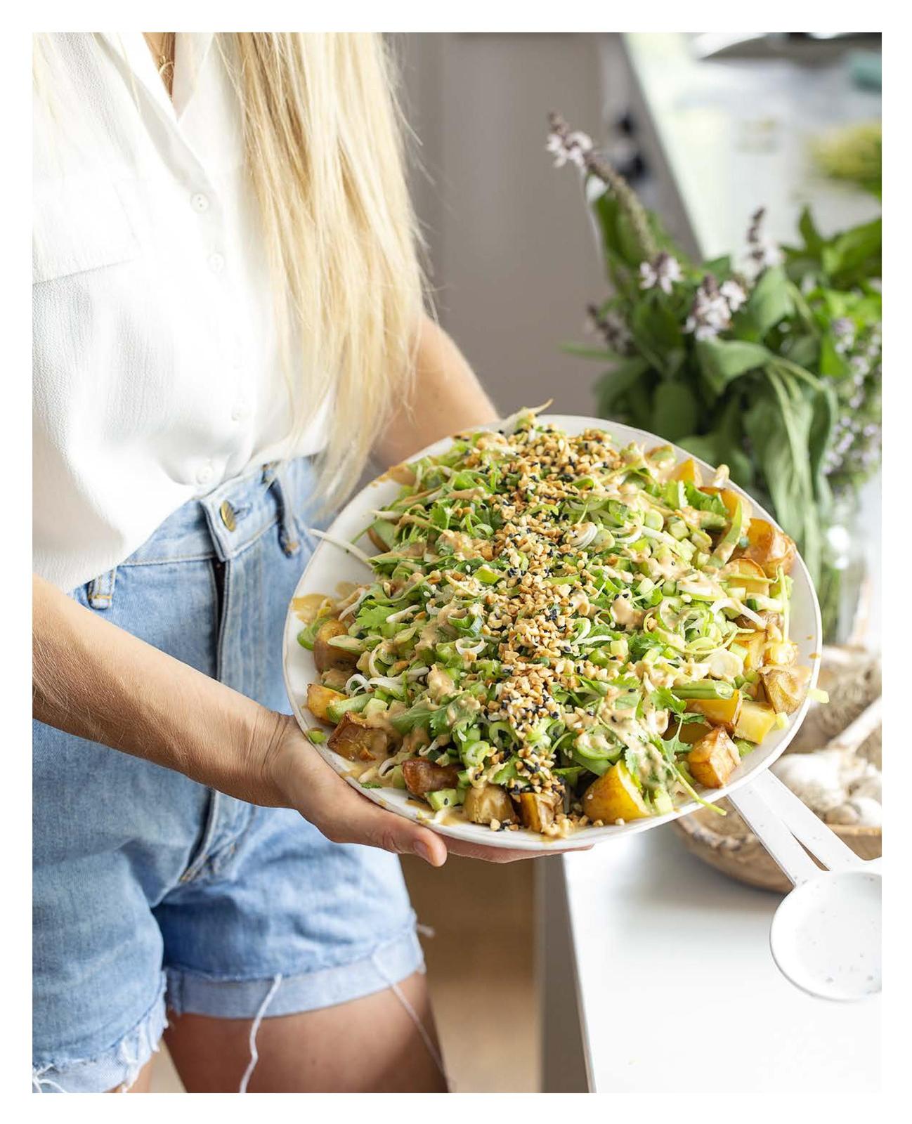 Raw & Free by Sophie Steevens image