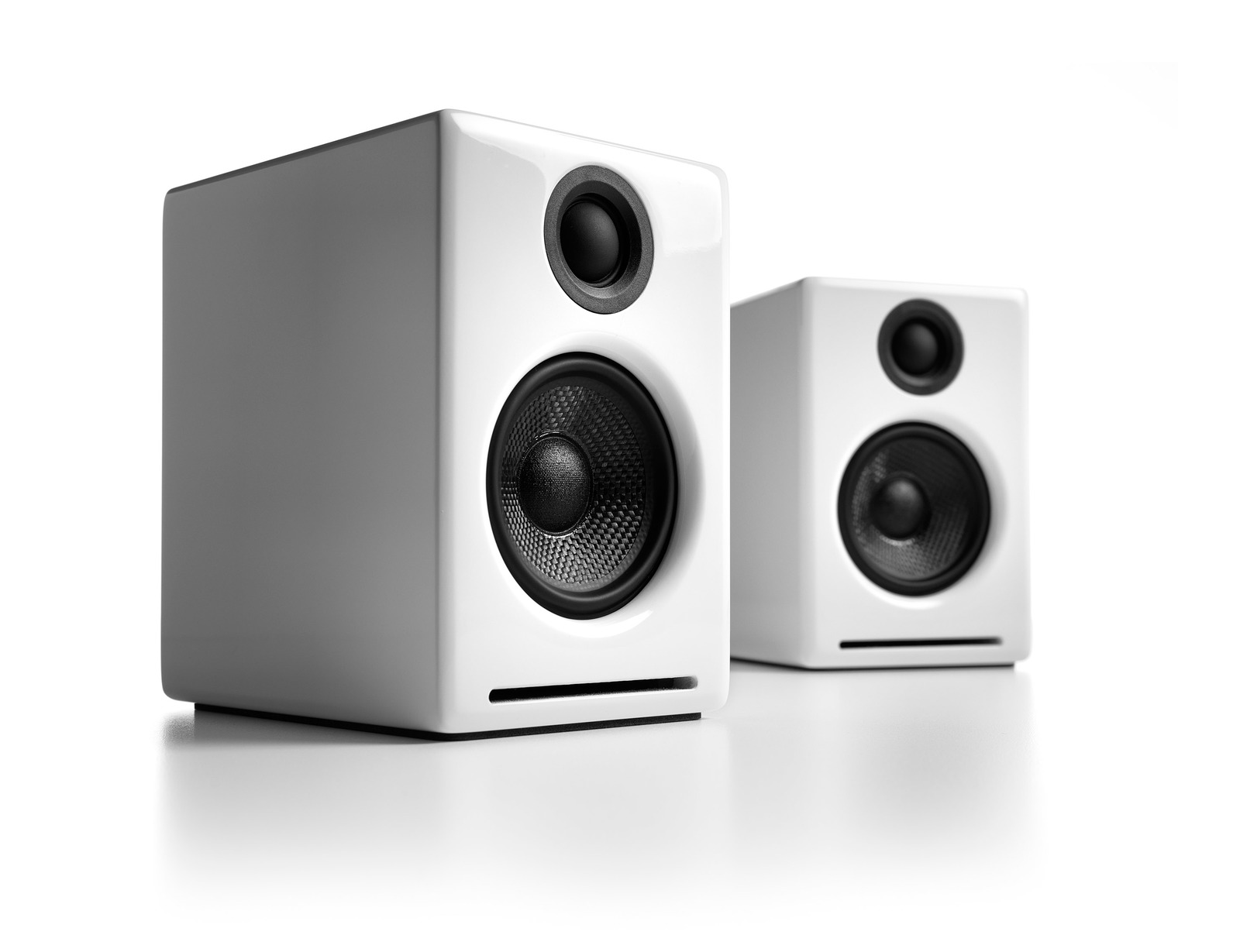 Audioengine 2+ Wireless Desktop Speakers - Gloss White image