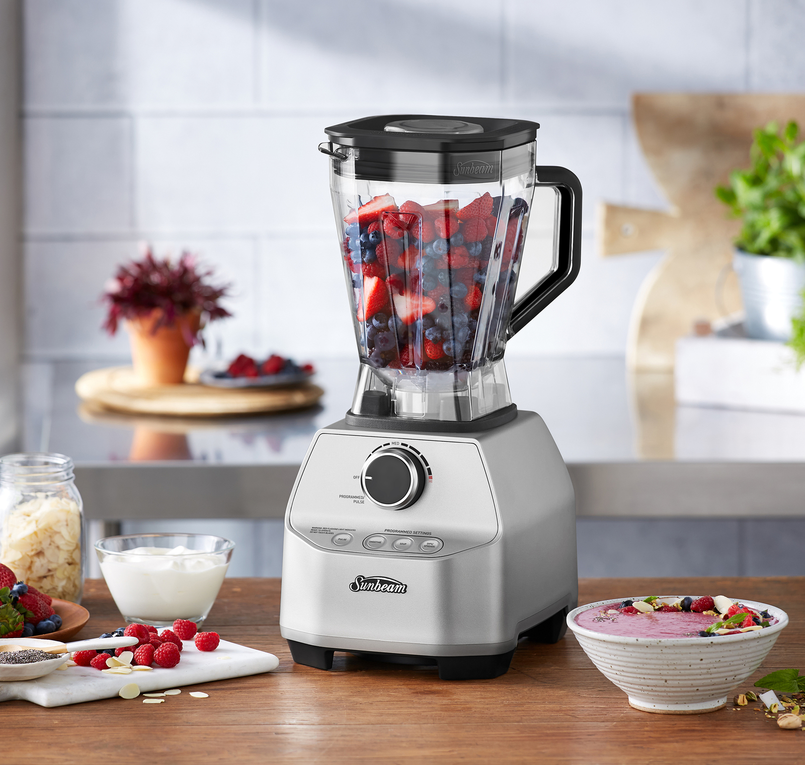 Sunbeam High Performance Power Blender at Mighty Ape Australia