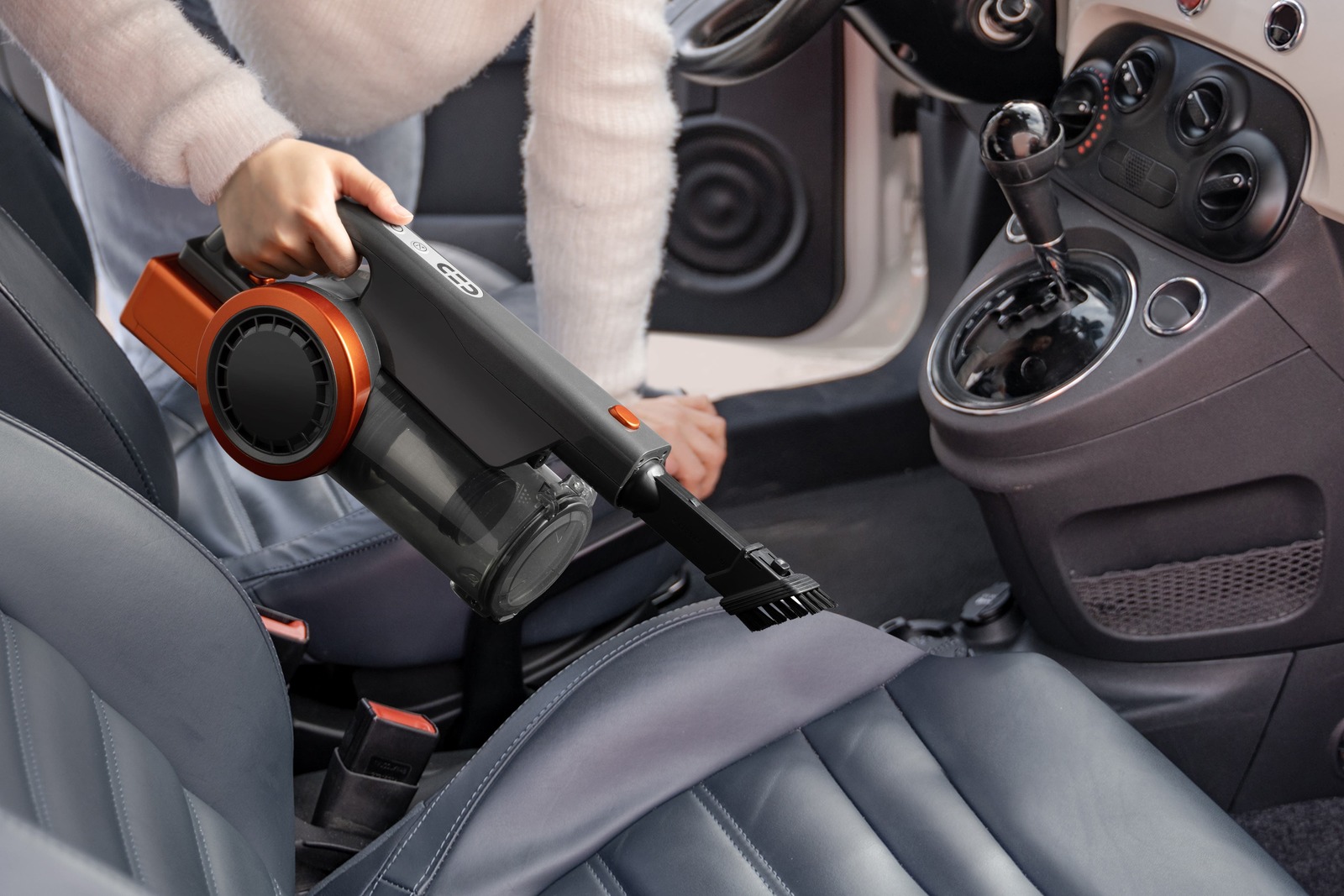 Buy Kogan P7 Cordless Stick Vacuum Cleaner at Mighty Ape NZ