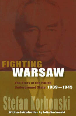 Fighting Warsaw on Paperback by Strefan Korbonski