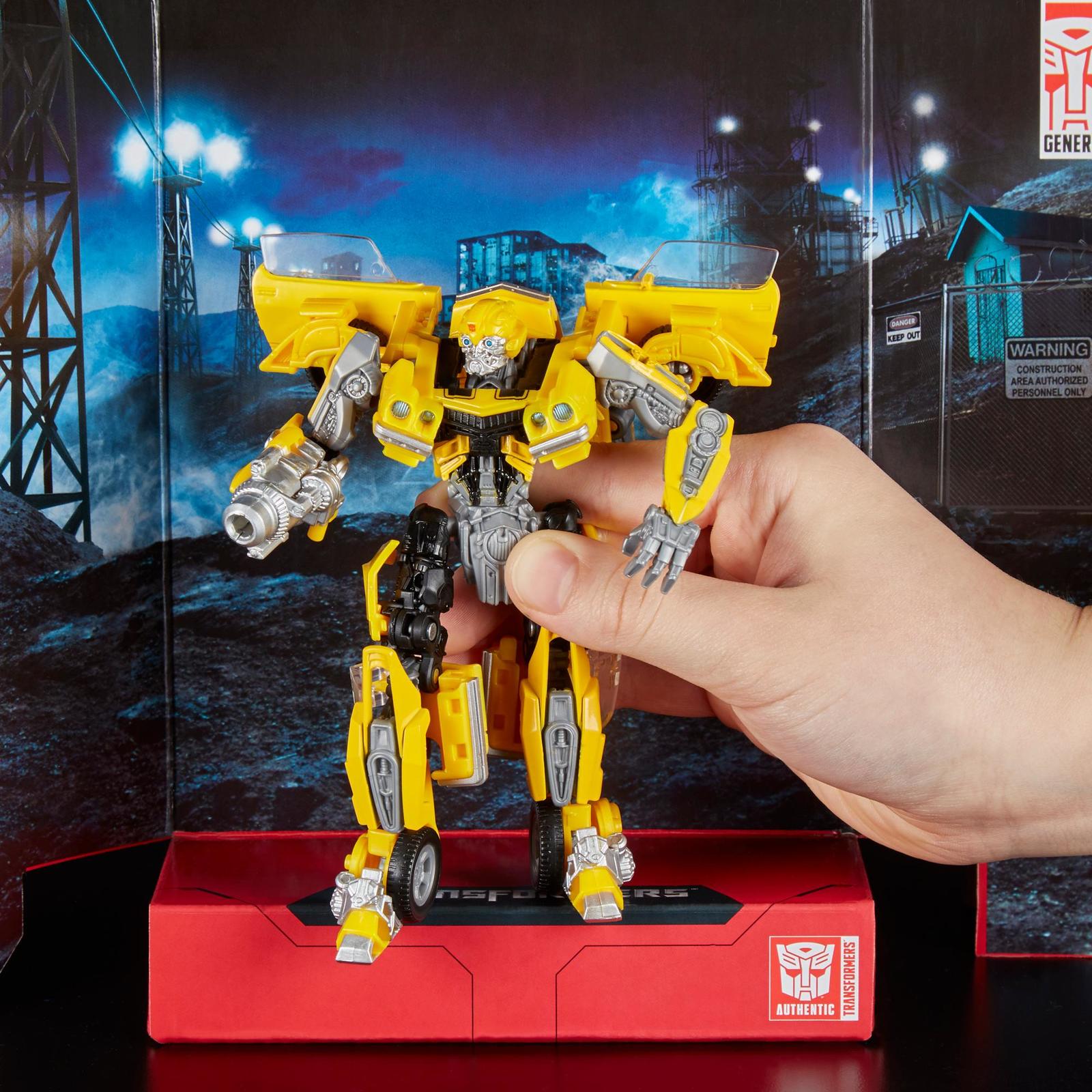 Transformers: Generations - Deluxe - Bumblebee image