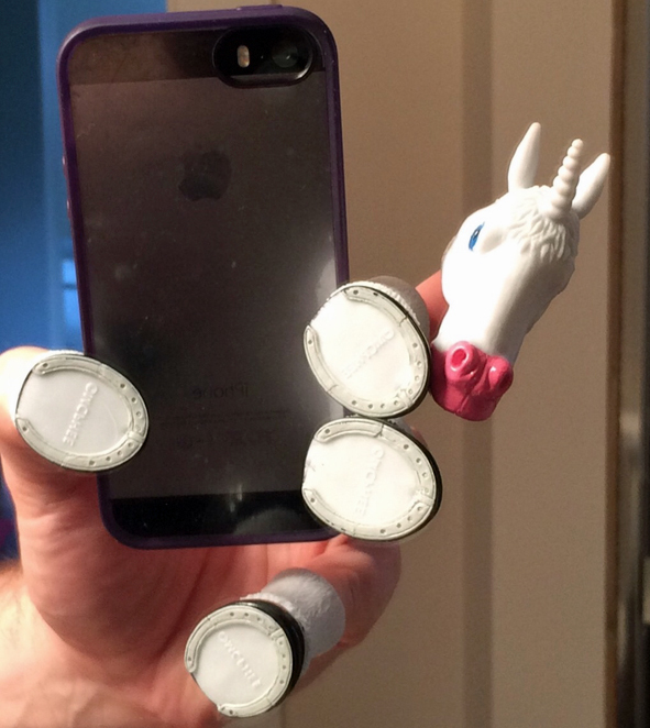 Handicorn - Unicorn Finger Puppets image