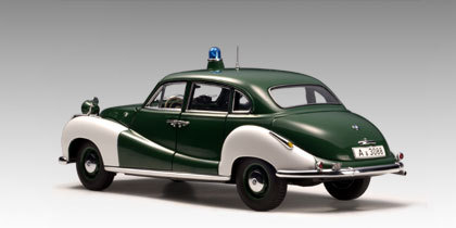 AUTOart 1:18 BMW 501 Police Car Diecast Model