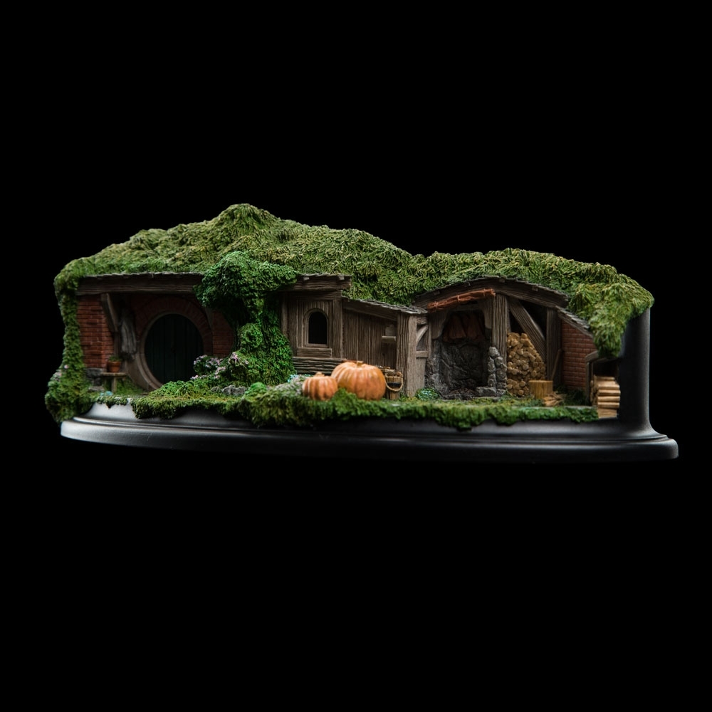The Hobbit: 19 & 20 Pine Grove - Hobbit Hole Statue image
