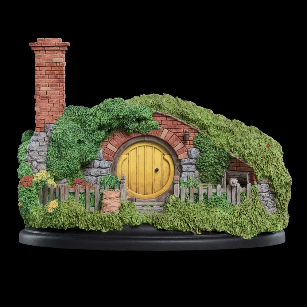 The Hobbit: 16 Bagshot Row - Hobbit Hole Statue