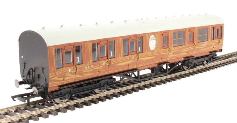 LNER Thompson Non-corridor Composite Coach image