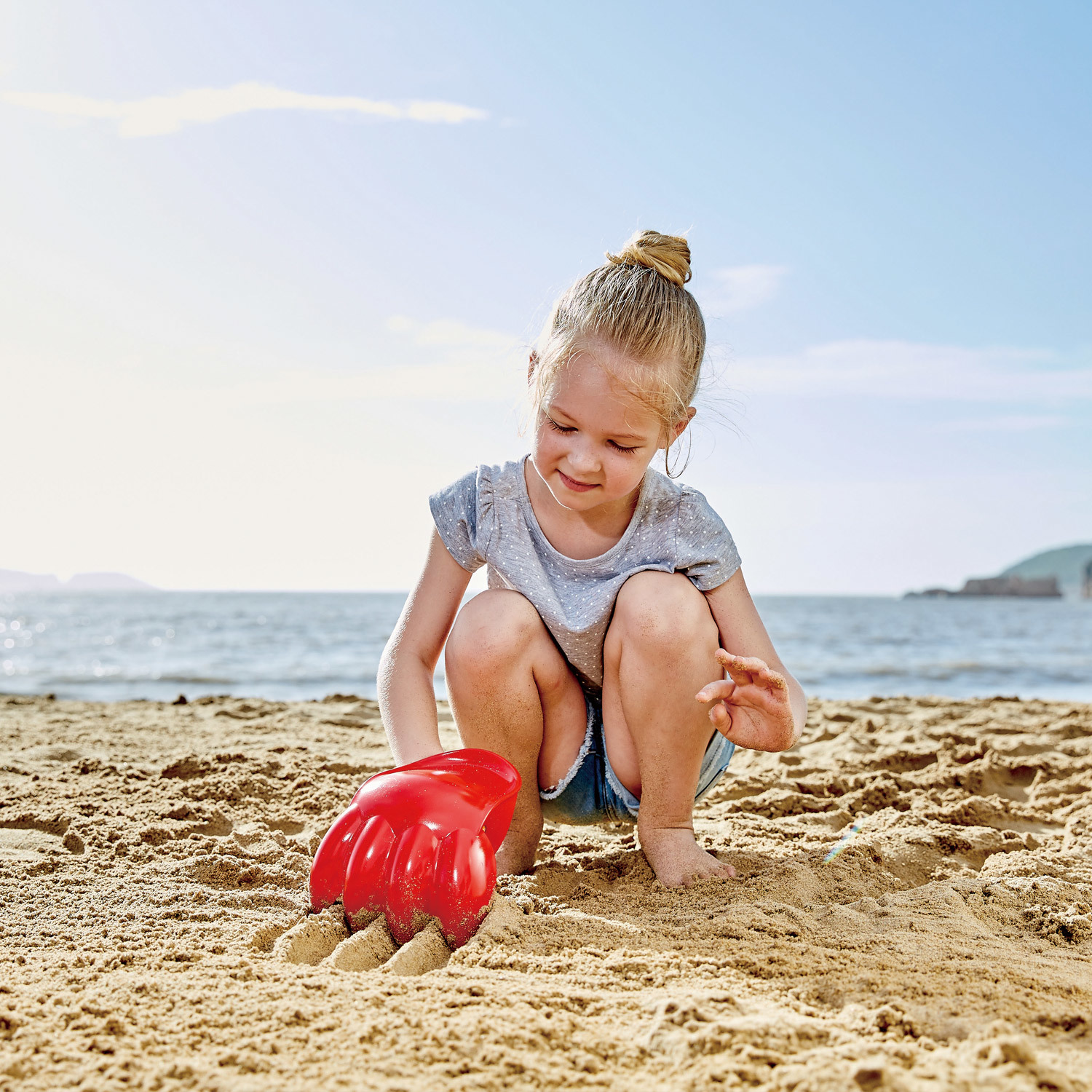 Hape: Power Paw Sand Toy - Red image