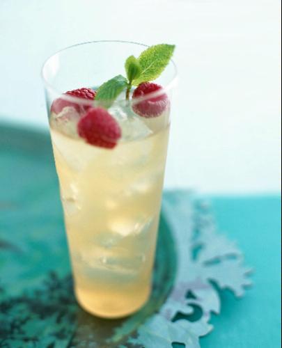 101 Sangrias and Pitcher Drinks by Kim Haasarud image