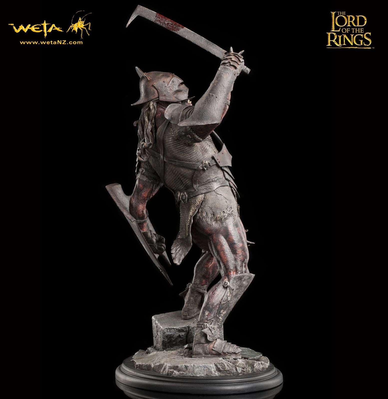 The Lord Of The Rings : Uruk-Hai Warrior 1/6th Scale Figure image